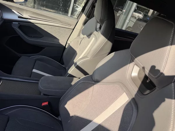 Škoda Kodiaq 2.0TDI 110kW SPORTLINE HUD R19 - foto 36