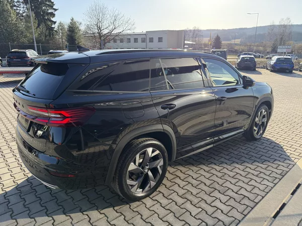 Škoda Kodiaq 2.0TDI 110kW SPORTLINE HUD R19 - foto 9