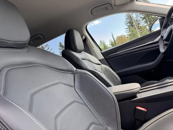 Škoda Kodiaq 2.0TDI 110kW DSG SELECTION+ 7M - foto 38