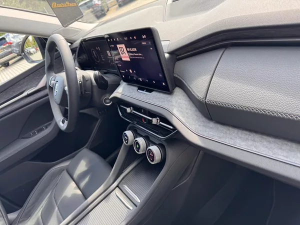 Škoda Kodiaq 2.0TDI 110kW DSG SELECTION+ 7M - foto 39