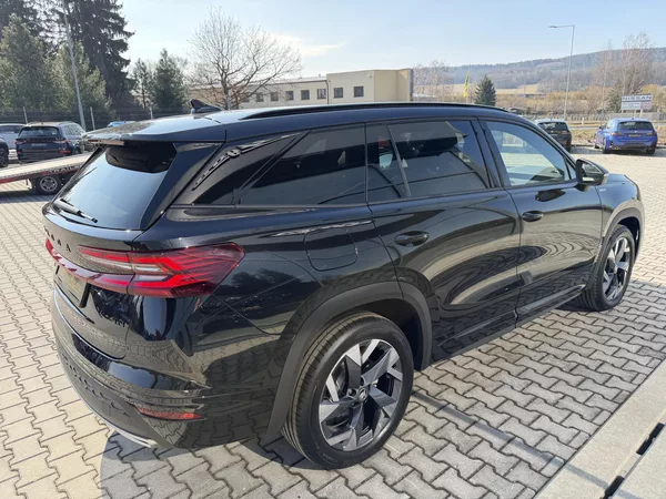 Škoda Kodiaq 2.0TDI 142kW 4X4 SPORT R19 CZ! - foto 10