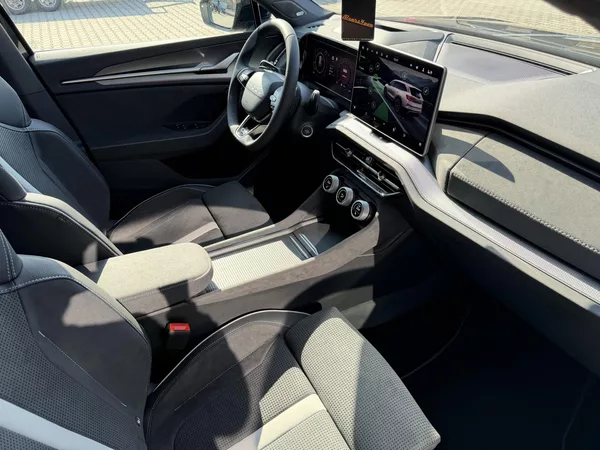 Škoda Kodiaq 2.0TDI 142kW 4X4 SPORT R19 CZ! - foto 31