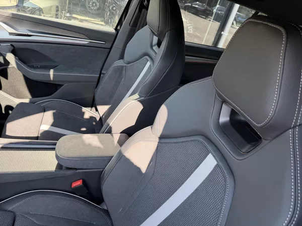 Škoda Kodiaq 2.0TDI 142kW 4X4 SPORT R19 CZ! - foto 37
