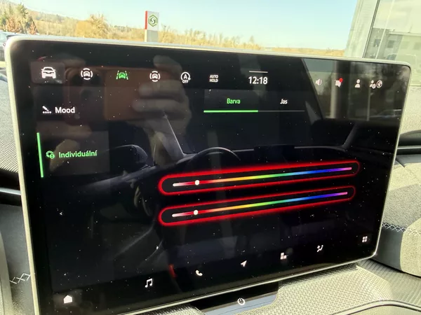 Škoda Kodiaq 2.0TDI 142kW 4X4 SPORT R19 CZ! - foto 44