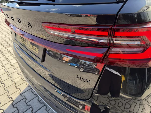 Škoda Kodiaq 2.0TDI 142kW 4X4 SPORT TZ CZ!! - foto 16