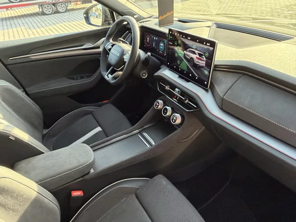 Škoda Kodiaq 2.0TDI 142kW 4X4 SPORT TZ CZ!! - foto 29