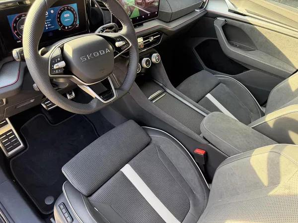 Škoda Kodiaq 2.0TDI 142kW 4X4 SPORT TZ CZ!! - foto 35