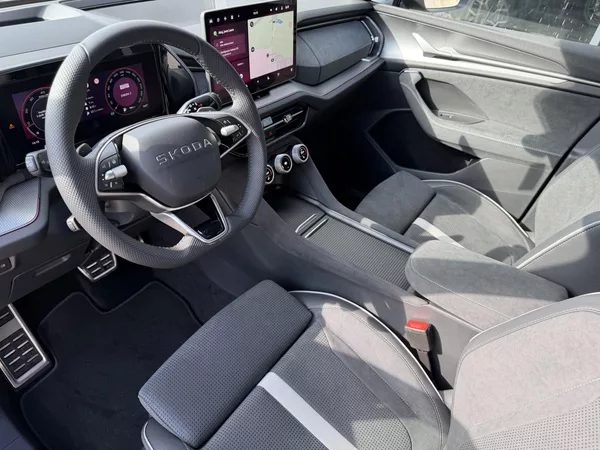 Škoda Kodiaq 2.0TDI 142kW 4X4 SPORT HUD TZ! - foto 37