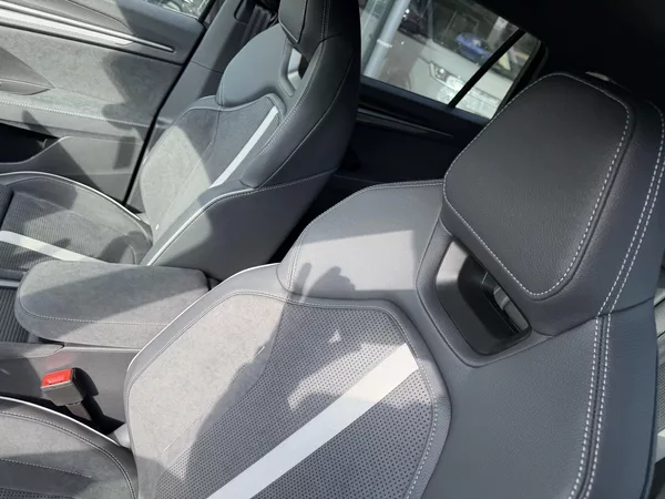 Škoda Kodiaq 2.0TDI 142kW 4X4 SPORT HUD TZ! - foto 38
