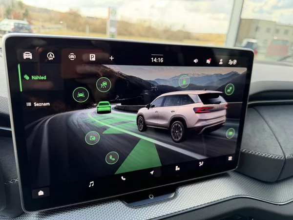 Škoda Kodiaq 2.0TDI 142kW 4X4 SPORT HUD TZ! - foto 45