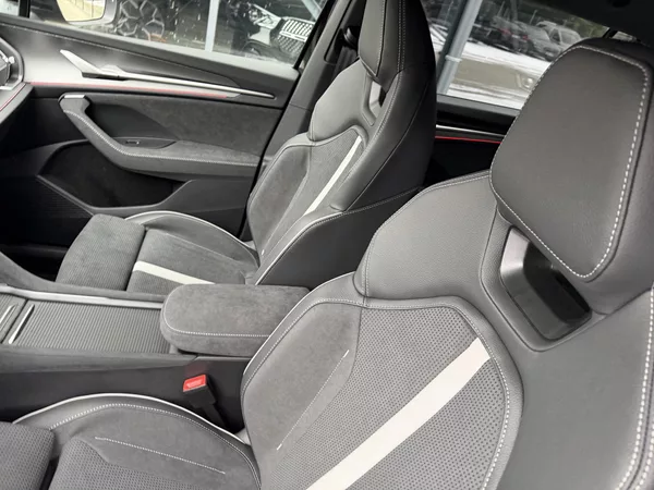 Škoda Kodiaq 2.0TDI 142kW 4X4 SPORT DCC CZ! - foto 35