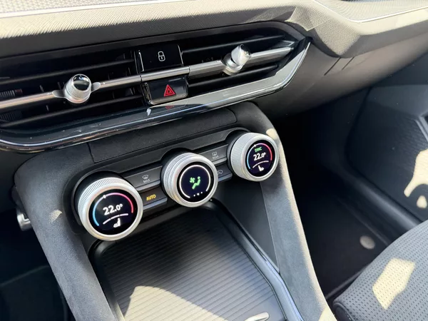 Škoda Kodiaq 2.0TDI 142kW 4X4 SPORT R19 HUD - foto 42