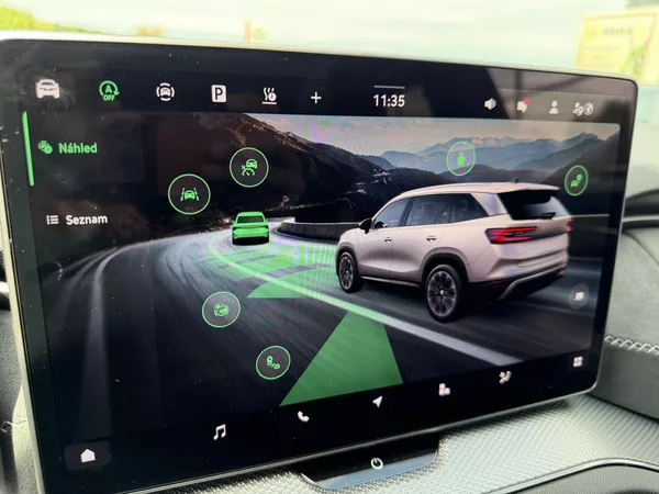 Škoda Kodiaq 2.0TDI 142kW 4X4 SP PAN TZ NT! - foto 48
