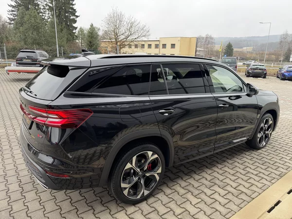 Škoda Kodiaq RS 2.0TSI 195kW 4X4 DCC NT HUD - foto 10