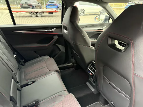 Škoda Kodiaq RS 2.0TSI 195kW 4X4 DCC NT HUD - foto 27