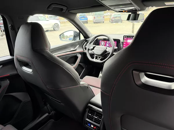 Škoda Kodiaq RS 2.0TSI 195kW 4X4 DCC NT HUD - foto 29