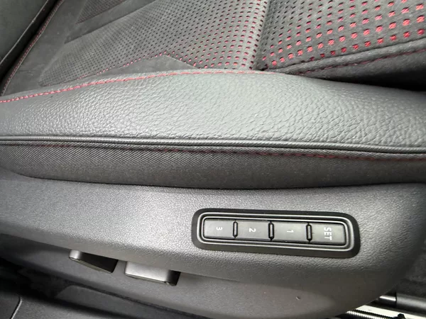Škoda Kodiaq RS 2.0TSI 195kW 4X4 DCC NT HUD - foto 32