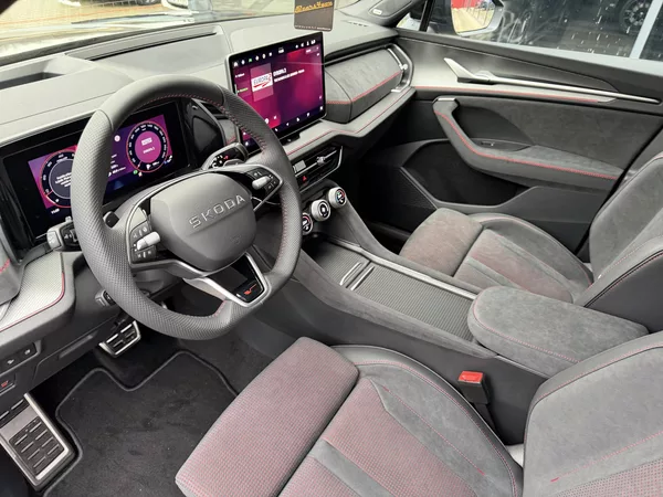 Škoda Kodiaq RS 2.0TSI 195kW 4X4 DCC NT HUD - foto 33