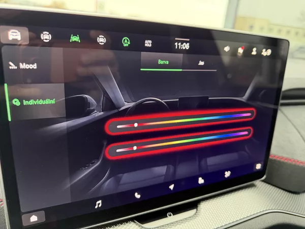 Škoda Kodiaq RS 2.0TSI 195kW 4X4 DCC NT HUD - foto 44