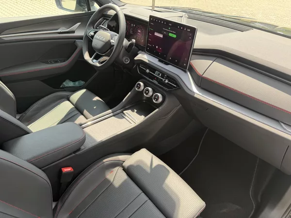 Škoda Kodiaq RS 2.0TSI 195kW 4X4 DCC NT TZ! - foto 36