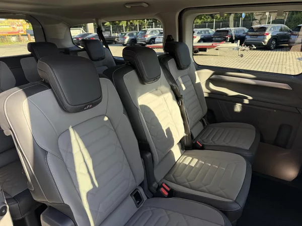 Volkswagen Caravelle 2.0TDI 125kW 8AUT DR ACC IQ!!! - foto 27