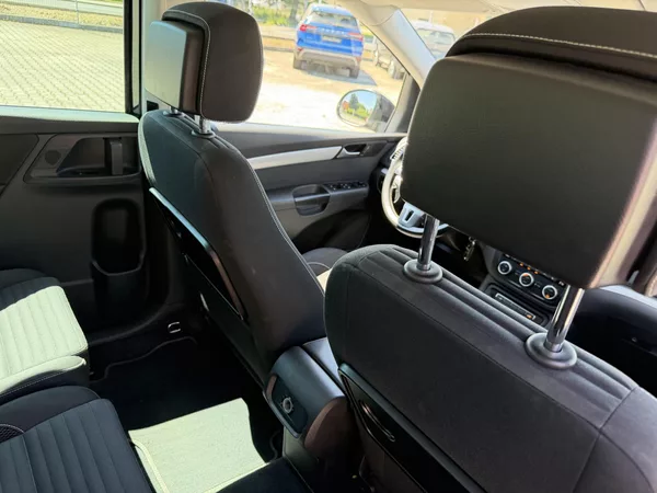 Volkswagen Sharan 2.0TDI 103kW DSG 7M EL. DVĚŘE - foto 29