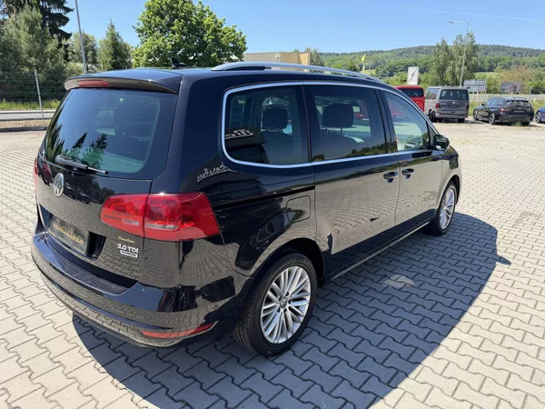 Volkswagen Sharan 2.0TDI 103kW DSG 7M EL. DVĚŘE - foto 9