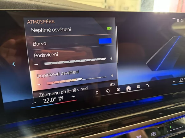 BMW Řada 7 40XD 220kW M-PAKET INDIVIDUAL! - foto 44