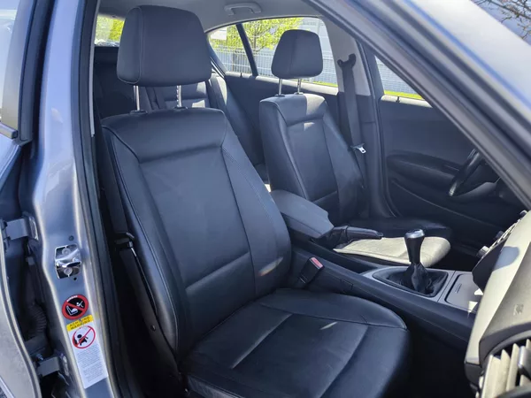 BMW Řada 1 116i 85kW SERVISKA - foto 29