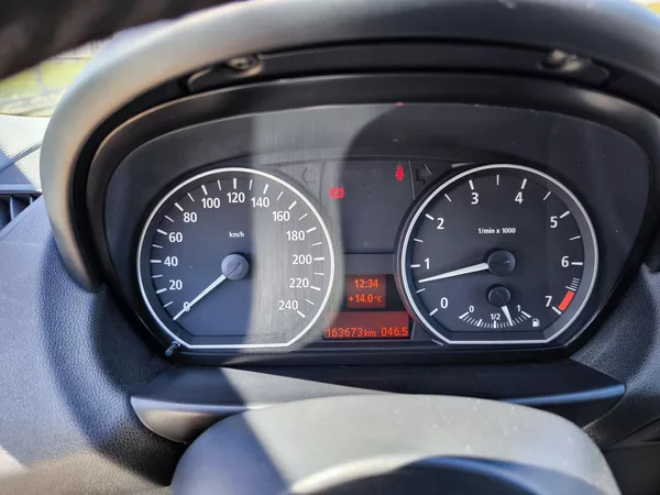 BMW Řada 1 116i 85kW SERVISKA - foto 48
