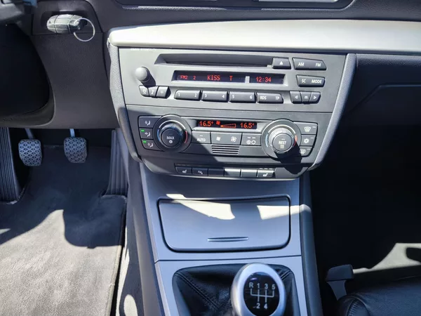 BMW Řada 1 116i 85kW SERVISKA - foto 51