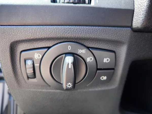 BMW Řada 1 116i 85kW SERVISKA - foto 61