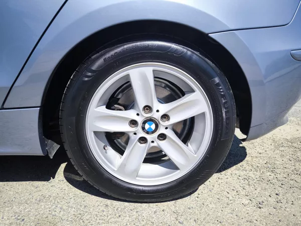 BMW Řada 1 116i 85kW SERVISKA - foto 9