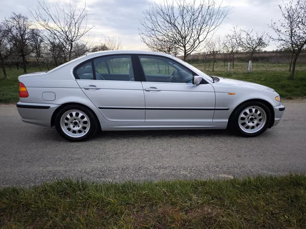 BMW Řada 3 320iAUTOMAT 6VÁLCŮ*BEZ KOROZE* - foto 4