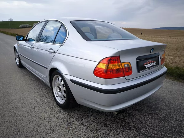BMW Řada 3 320iAUTOMAT 6VÁLCŮ*BEZ KOROZE* - foto 7