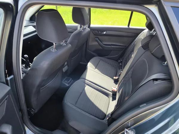 Škoda Fabia III 1,4TDI 66kW STYLE Com.1Maj - foto 27