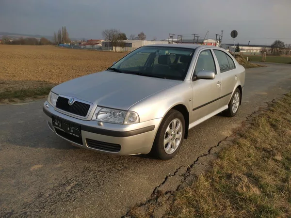 Škoda Octavia 2,0i 116PS Collection XENON