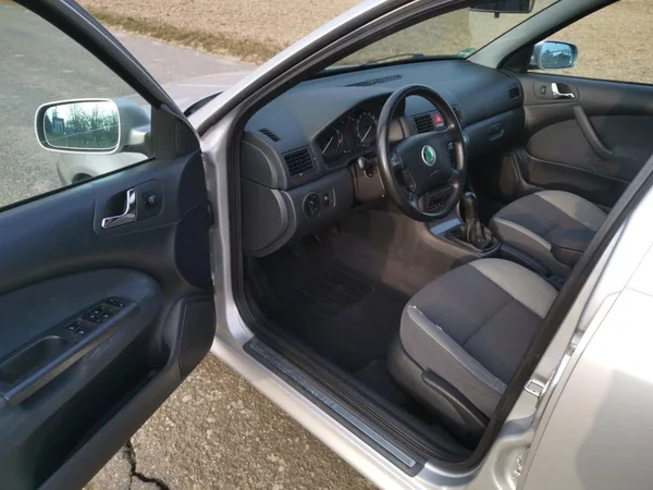 Škoda Octavia 2,0i 116PS Collection XENON - foto 11