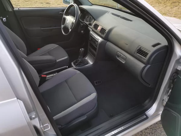 Škoda Octavia 2,0i 116PS Collection XENON - foto 13