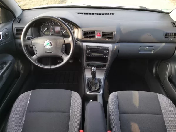Škoda Octavia 2,0i 116PS Collection XENON - foto 18