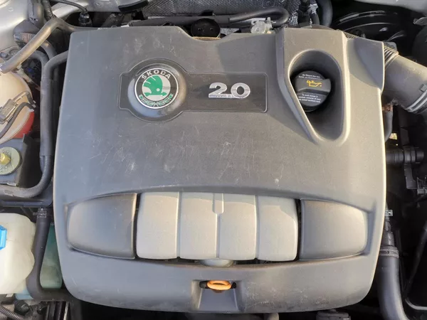 Škoda Octavia 2,0i 116PS Collection XENON - foto 34