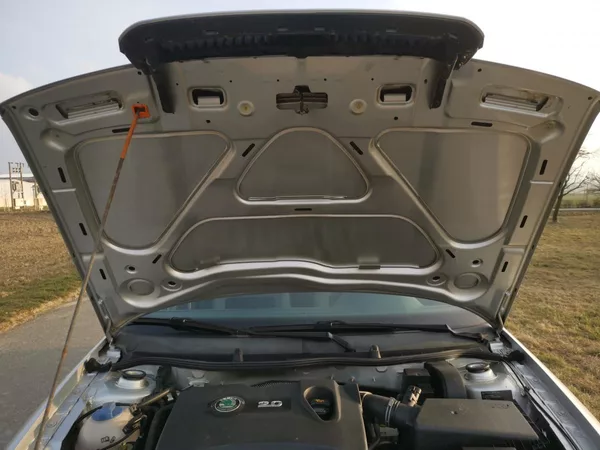 Škoda Octavia 2,0i 116PS Collection XENON - foto 36