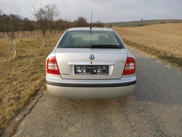 Škoda Octavia 2,0i 116PS Collection XENON - foto 6