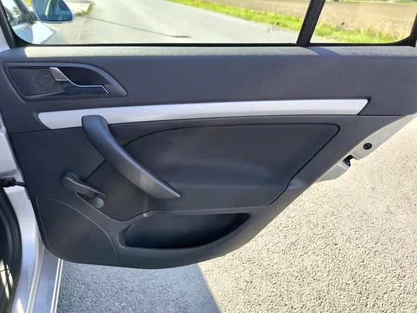 Škoda Octavia 1,9TDI 77kW *NOVÉ ROZVODY* - foto 25