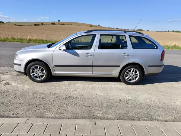 Škoda Octavia 1,9TDI 77kW *NOVÉ ROZVODY* - foto 8
