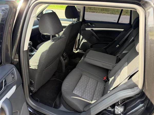 Škoda Octavia 2,0TDI 103 kW ELEGANCE 1MAJITE - foto 25