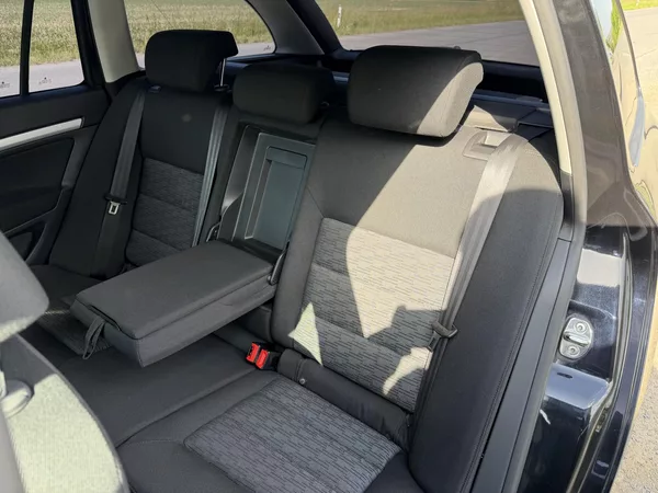 Škoda Octavia 2,0TDI 103 kW ELEGANCE 1MAJITE - foto 27