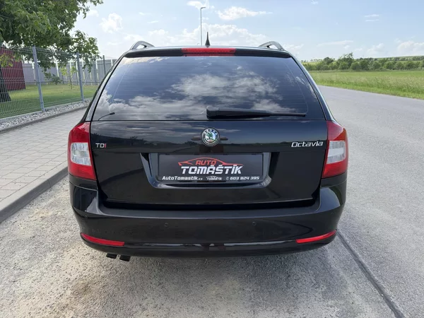 Škoda Octavia 2,0TDI 103 kW ELEGANCE 1MAJITE - foto 6