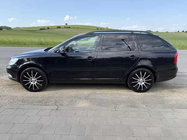 Škoda Octavia 2,0TDI 103 kW ELEGANCE 1MAJITE - foto 8
