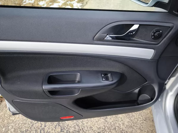 Škoda Octavia 1,4TSI 90kW 1 MAJITEL - foto 13